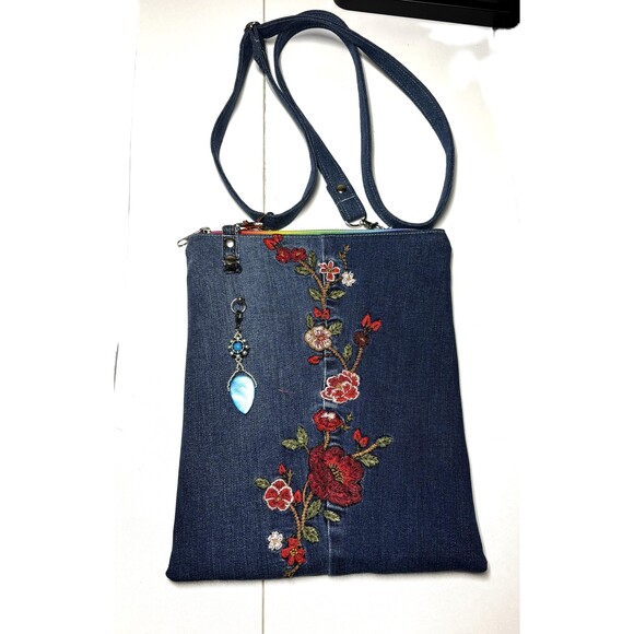 Unbranded Handbags - Handmade Upcycled Flower Embroidered Crossbody Bag With Handmade Beaded Tassel